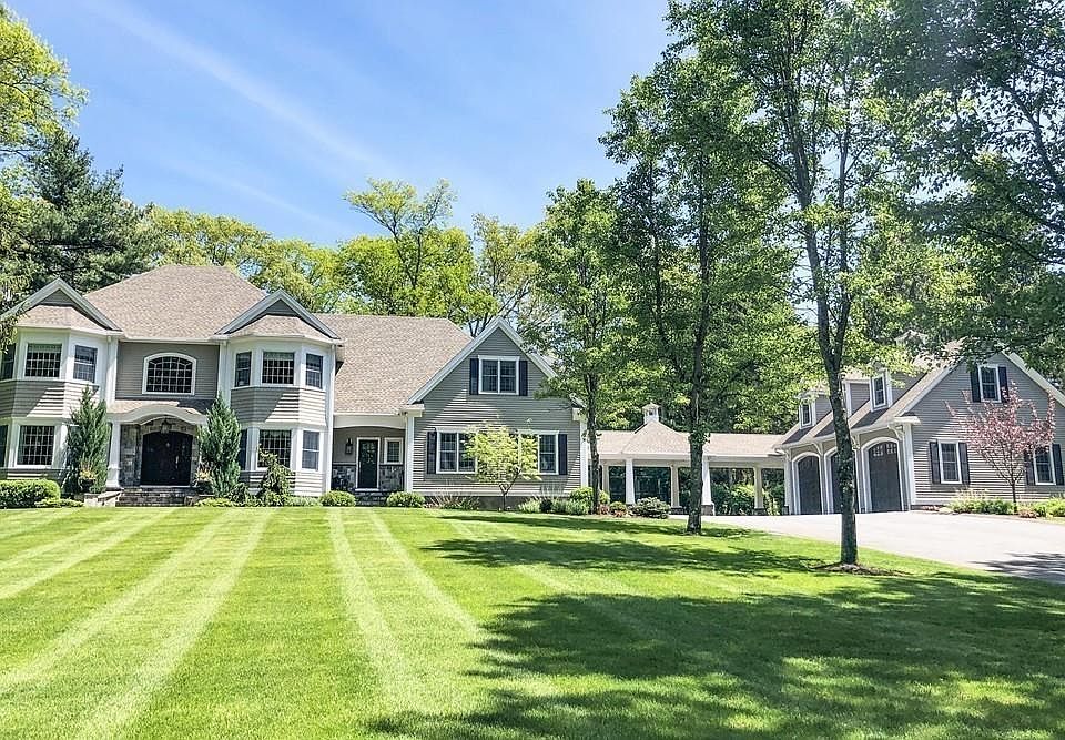 240 South St, Medfield, MA 02052 Zillow