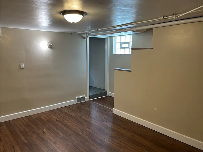 931 Hilltop St — Photo 13