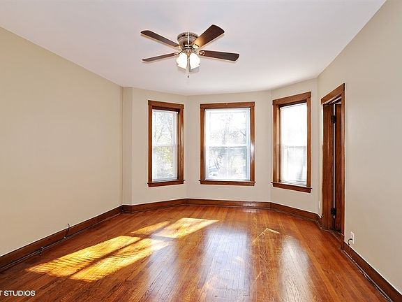 2nd image of 2432 W Wilson Ave #2