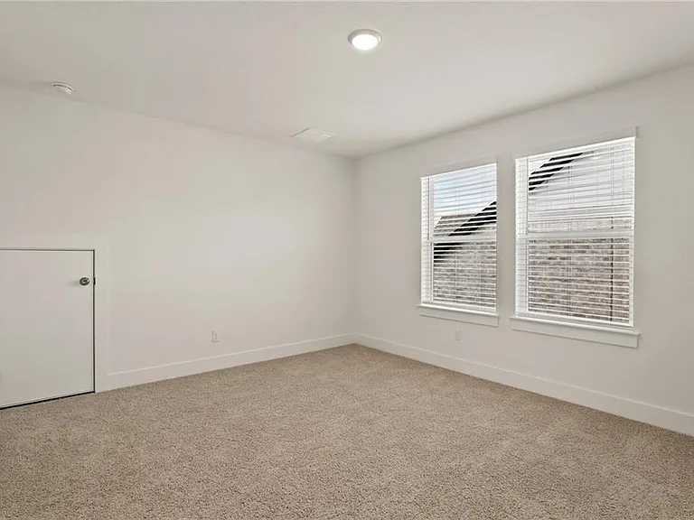 1821 Donetto Dr — Photo 27