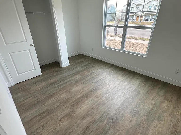 4515 Greenway Ave — Photo 5