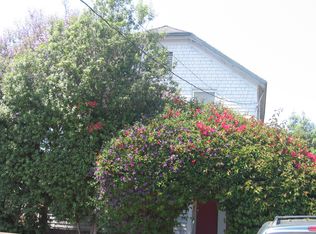 638 57th St #R, Oakland, CA 94609