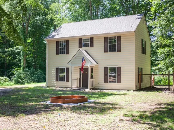 243 Windsor Rd, North, VA 23128