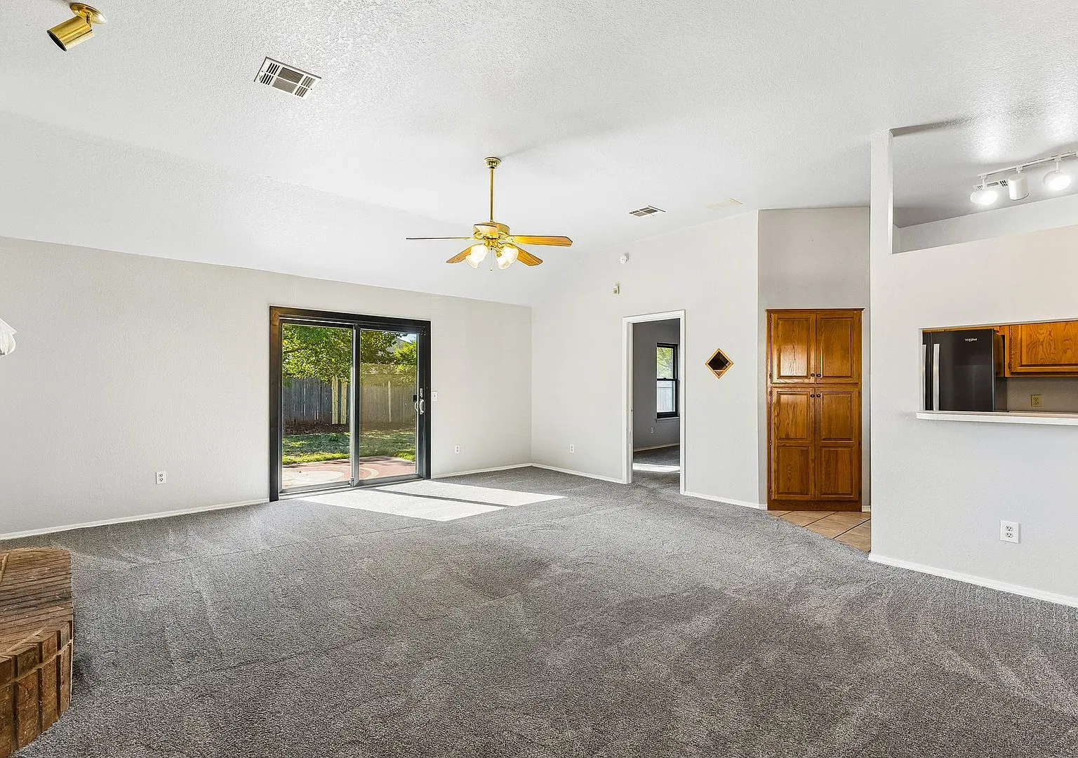 1708 Rocky Mountain Way — Photo 3
