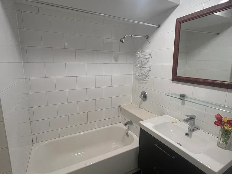 10607 Northern Blvd #5 — Photo 7
