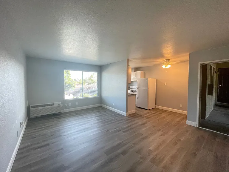 Wright Place Apartments — Photo 28