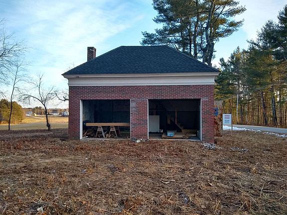 3rd image of 257 New County Road