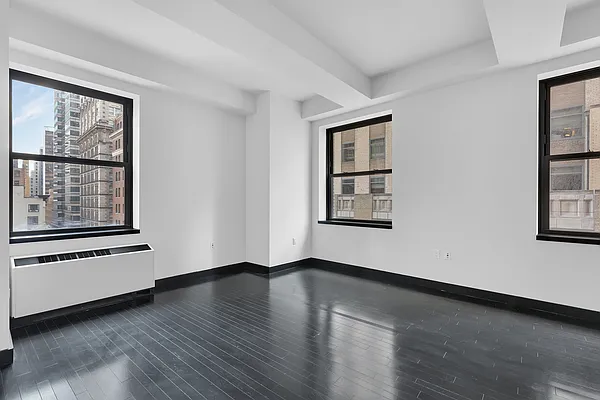 Sold by R New York | media 5