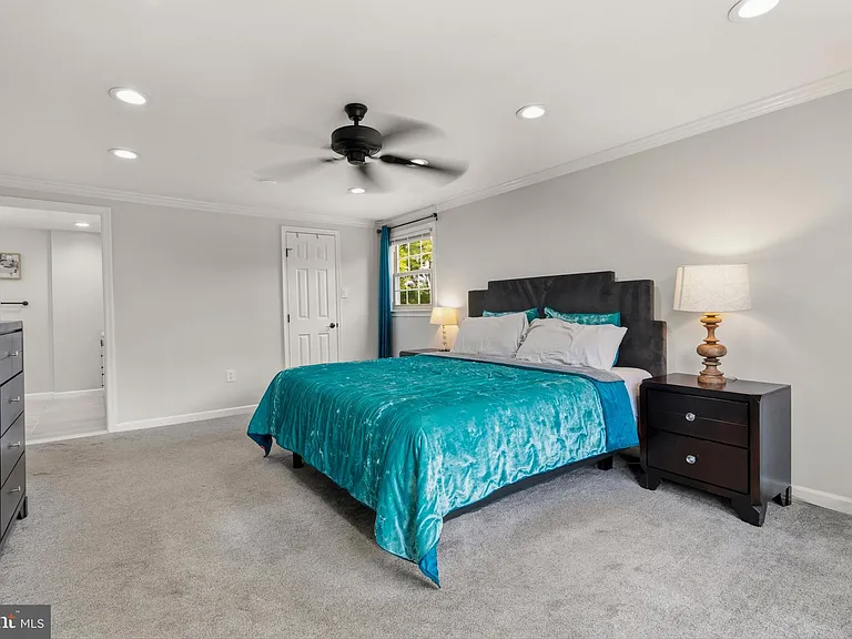 1205 Windermere Ct — Photo 22