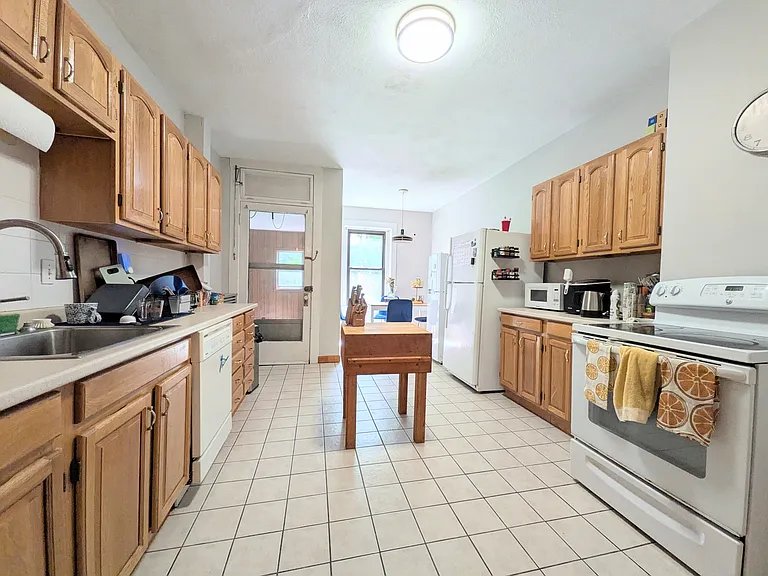 30 Claflin Rd #1 — Photo 7