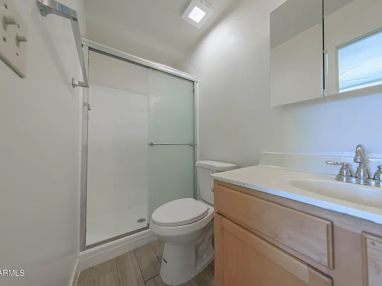 4558 N 15th Ave — Photo 32