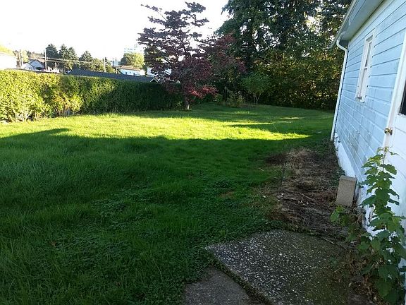 3rd image of 2917 Tamarack Dr