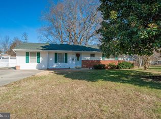 8003 Russell Rd, Alexandria, VA 22309