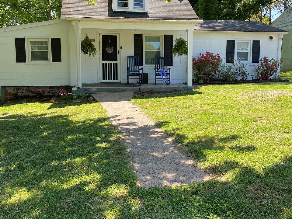 1st image of 3200 Oak Hill Ave