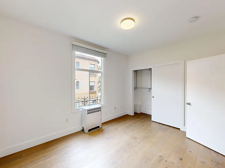 1340 Taylor Street — Photo 20