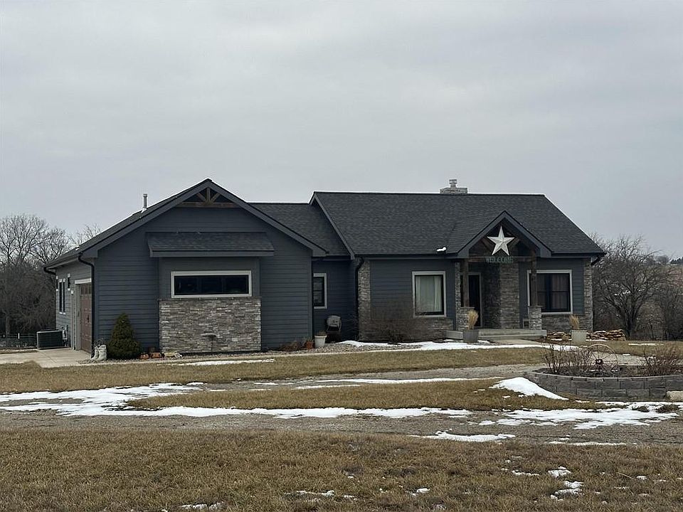 1st image of 537 E 550th Rd