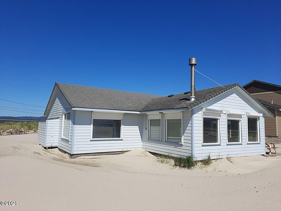 2nd image of 30 NW Oceania Dr
