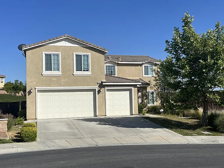 36961 Albatross St — Photo 1