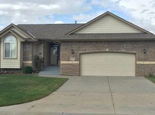 4610 E Willow Point Ct, Wichita, KS 67220
