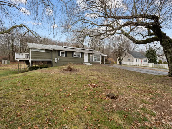 58 Old Norwich Road, Waterford, CT 06375