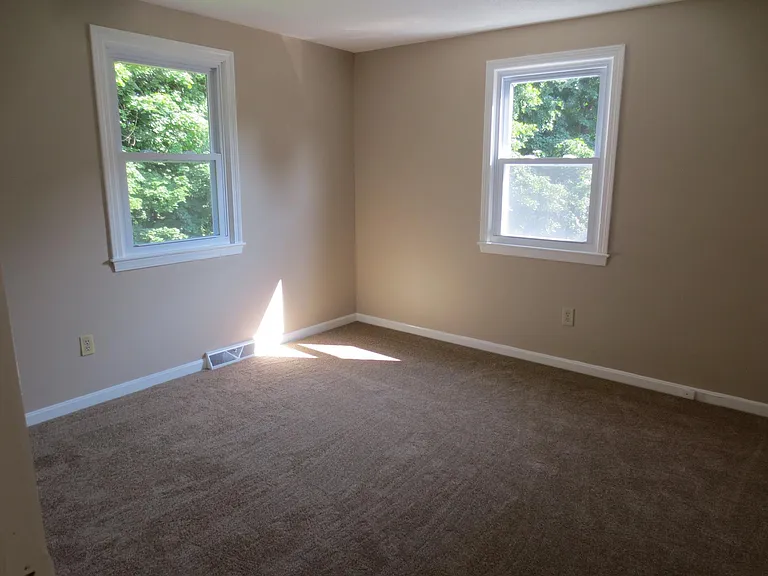 5 Pine St #B — Photo 18