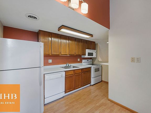 4th image of 523 Donofrio Dr Unit 7