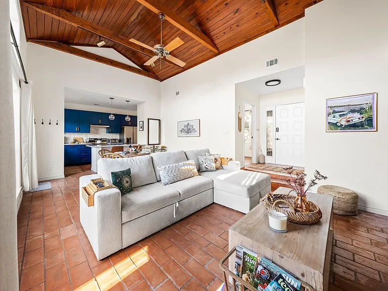 42 La Buena Vista Dr — Photo 10