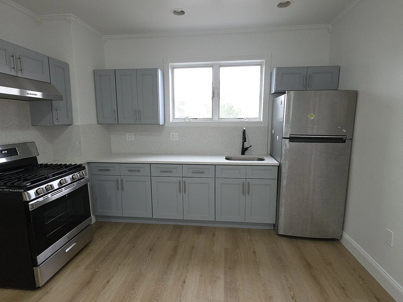 111-20 14th Rd — Photo 1