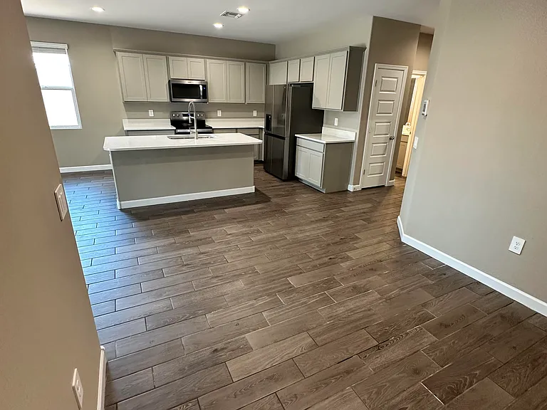 1077 W Tuli Way — Photo 7