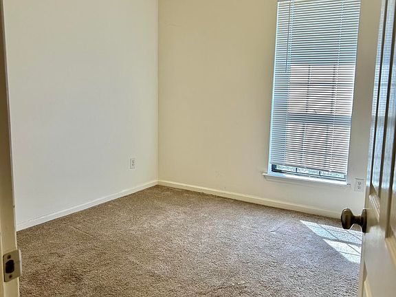 5th image of 3023 White Sand Drive