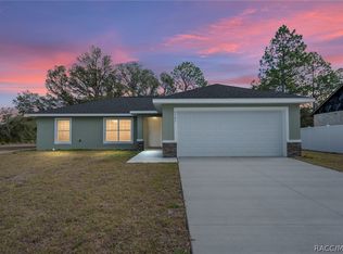 6727 N Waycross Way, Citrus Springs, FL 34434