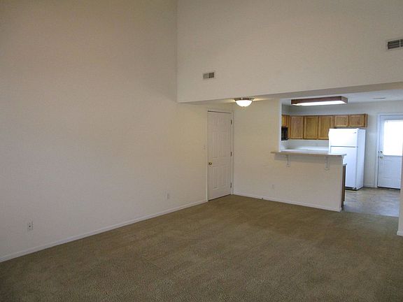 5th image of 1709-1711 Louise Cir