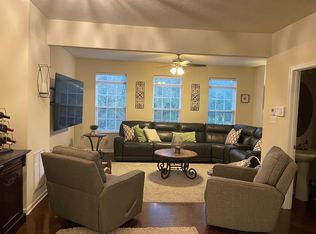 139 Robert St, Imperial, PA 15126
