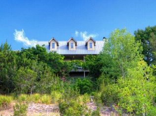 14 Sky Line Dr, Comfort, TX 78013