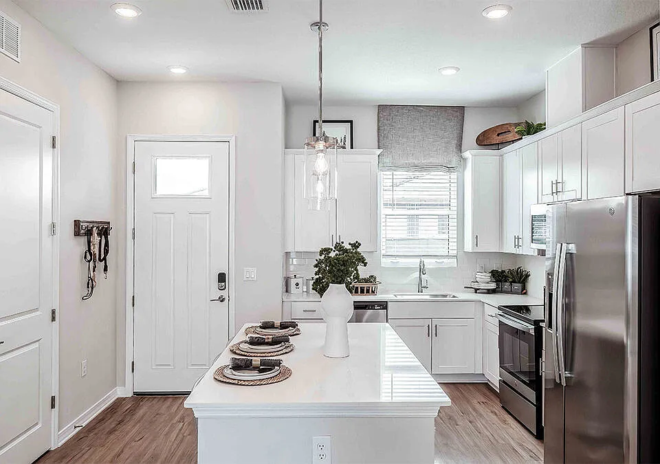 Yardly Artisan Lakes apartments community photo