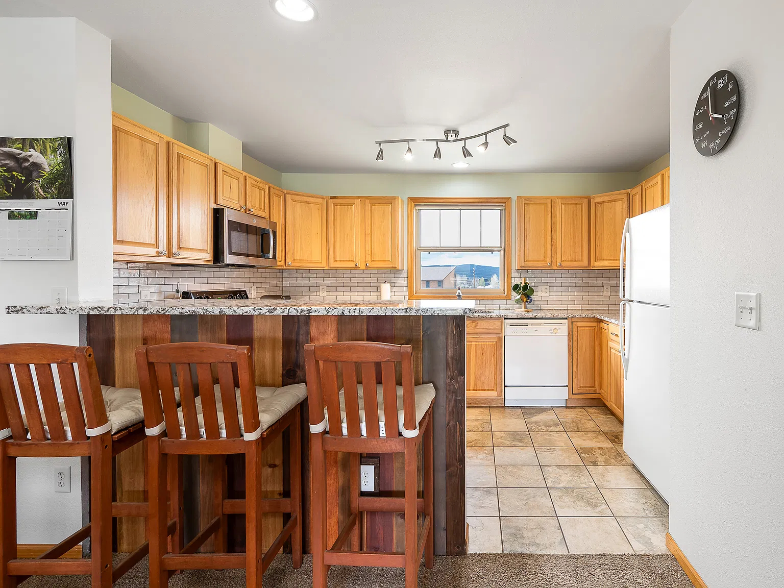 2 bed, 1038 sqft, $2,850 — Photo 3