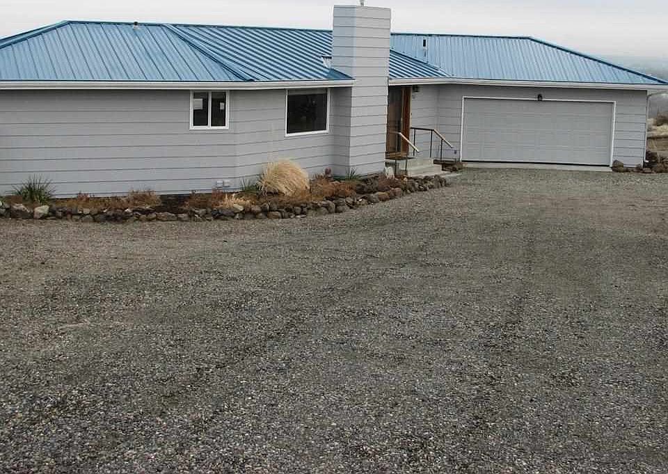 2nd image of 1760 S 38th Ave