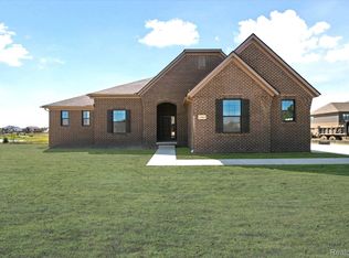 11862 Moore Ln, Washington, MI 48094