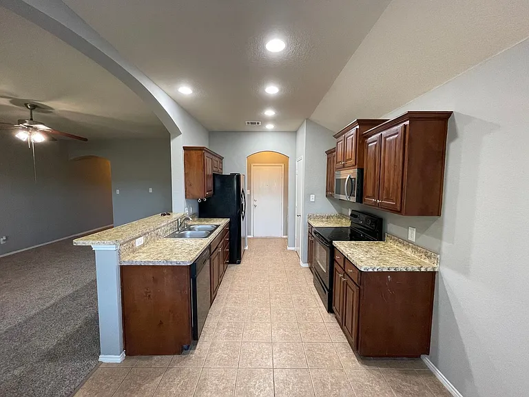 4533 Wheatland Dr — Photo 11