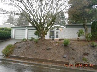 2641 SW Ridge Dr, Portland, OR 97219