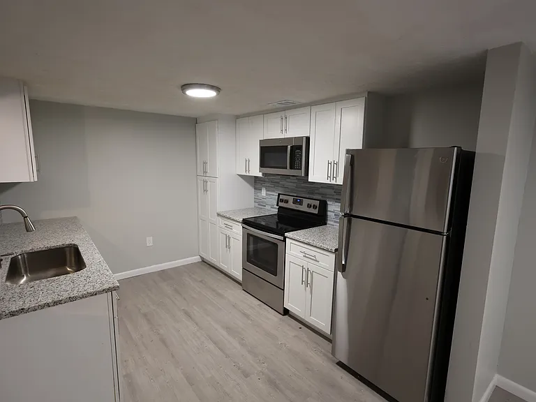 617 Crill Ave — Photo 10