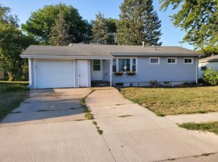 2412 Ellis Ave, Iowa Falls, IA 50126