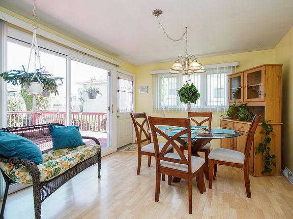 5th image of 526 Cordial Dr