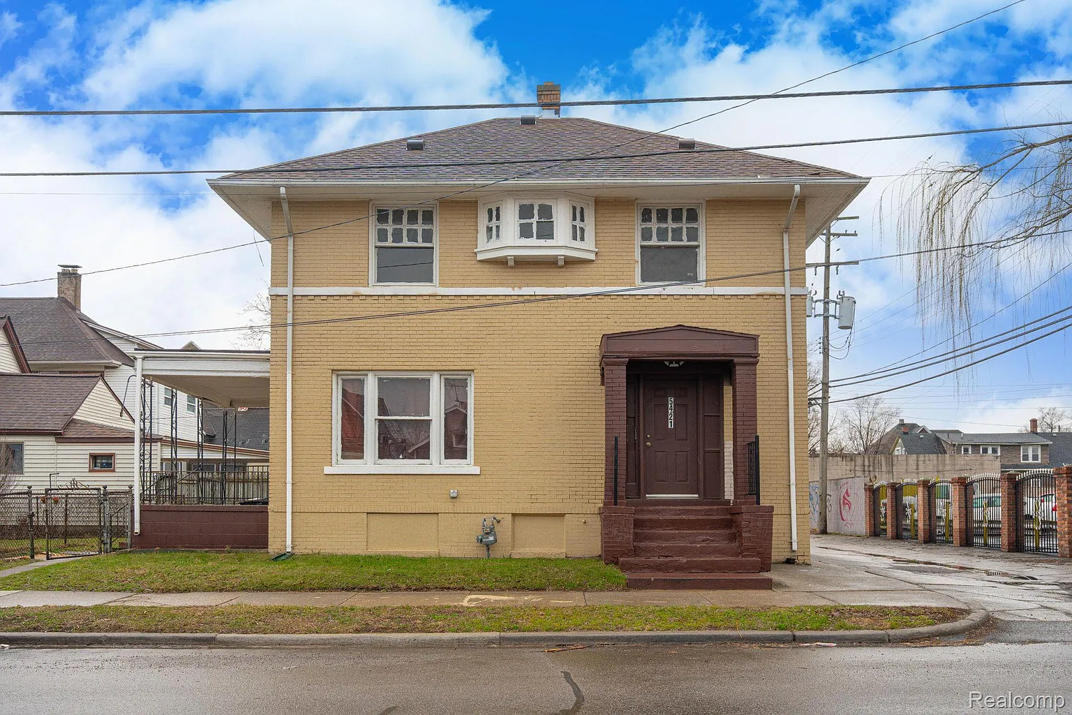 5421 Toledo St photo 1