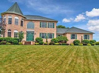 27 Sturmer St, Exeter, PA 18643