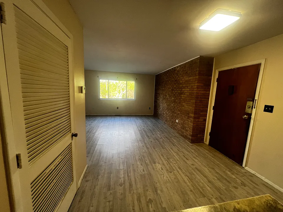 1011 Erbe Ave #4