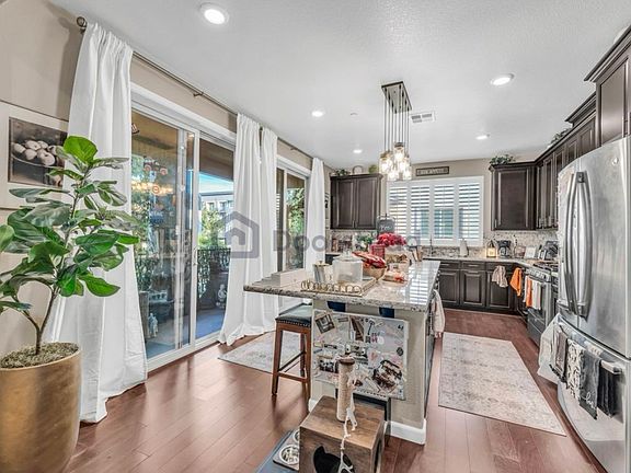 3rd image of 2739 Montecito Vista Way Room 3