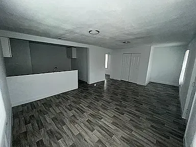 196 South Alabama Avenue - 1 — Photo 4