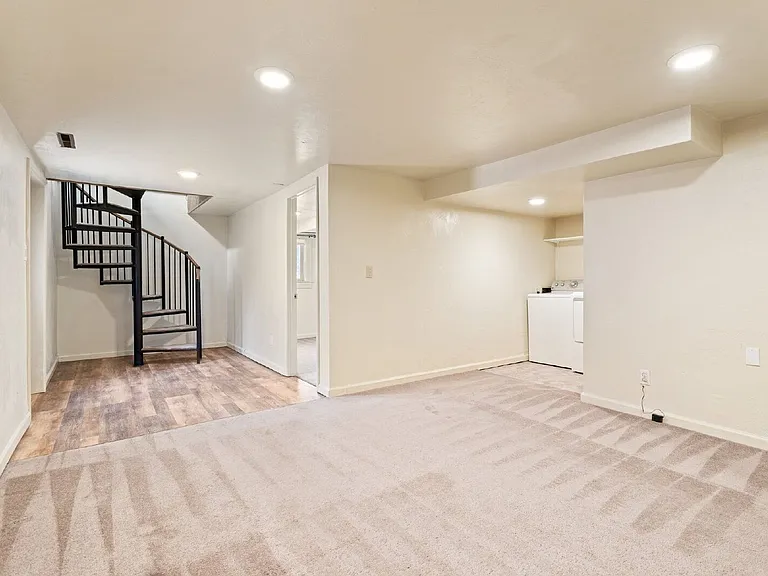 38 W Navajo St #B — Photo 21