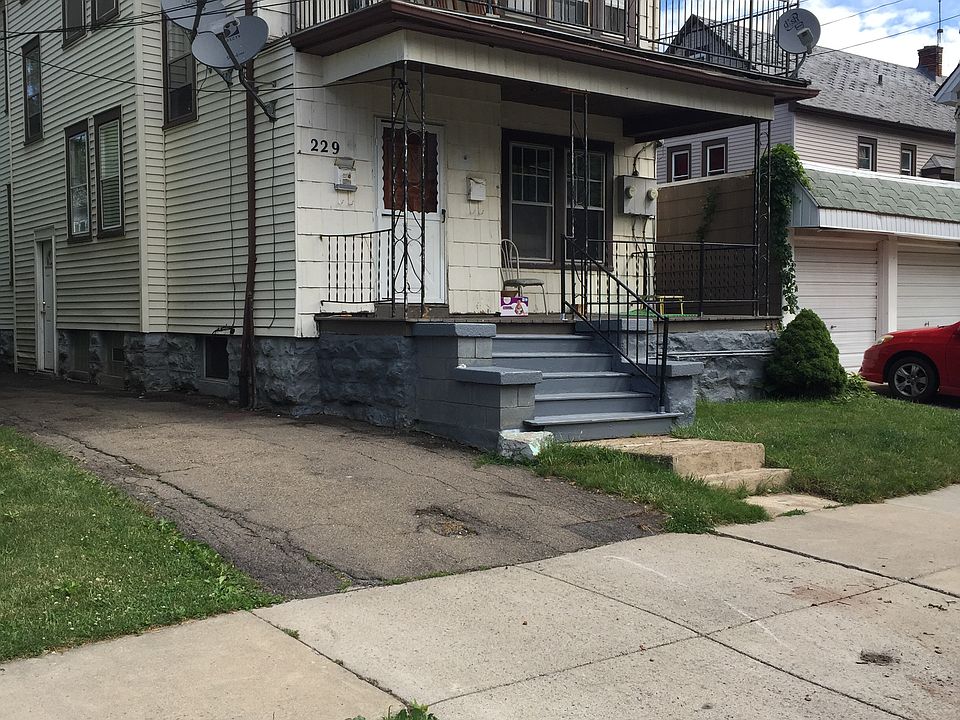 1st image of 229 Laird Ave #2